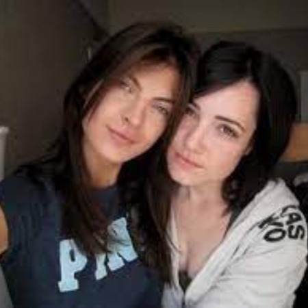 Yaya Kosikova and Jamie Blake dated for two years.